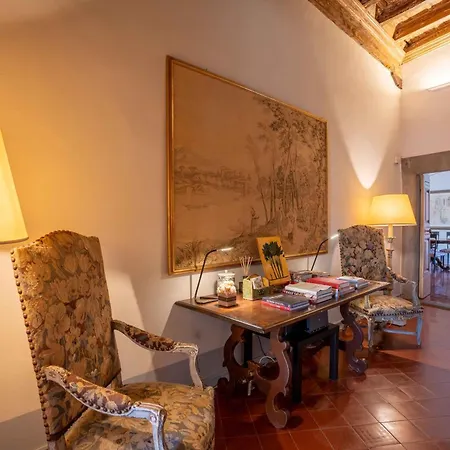 Luxury Apartment Angelio Barga Exterior photo